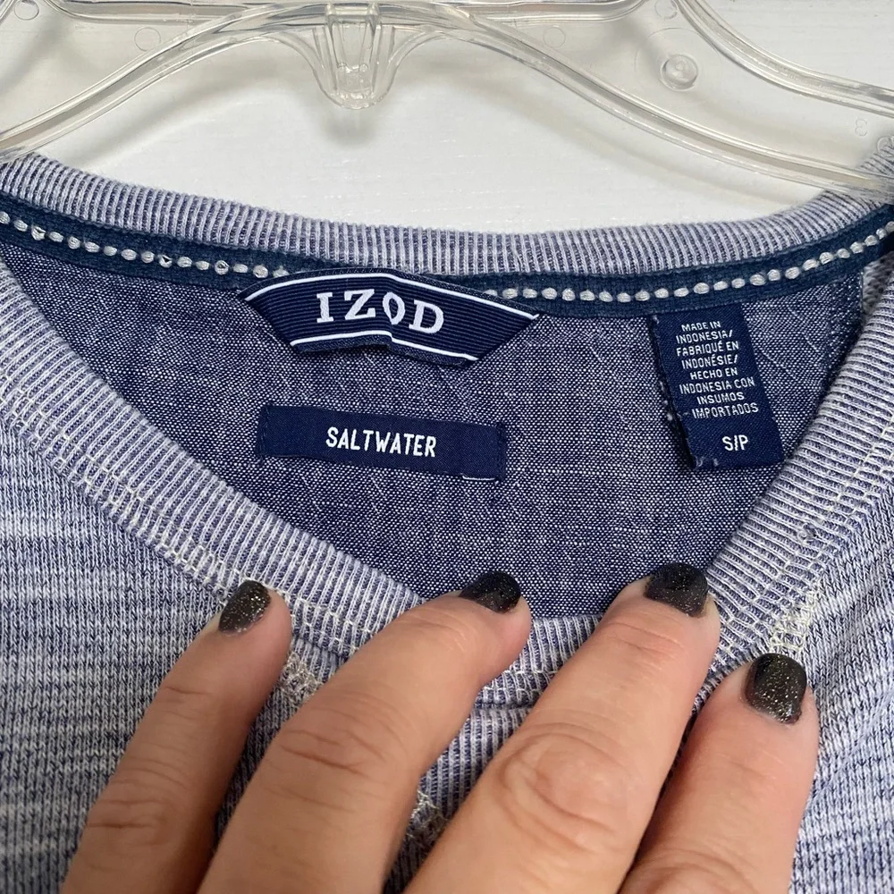 Izod Men's Gray Crewneck Sweater